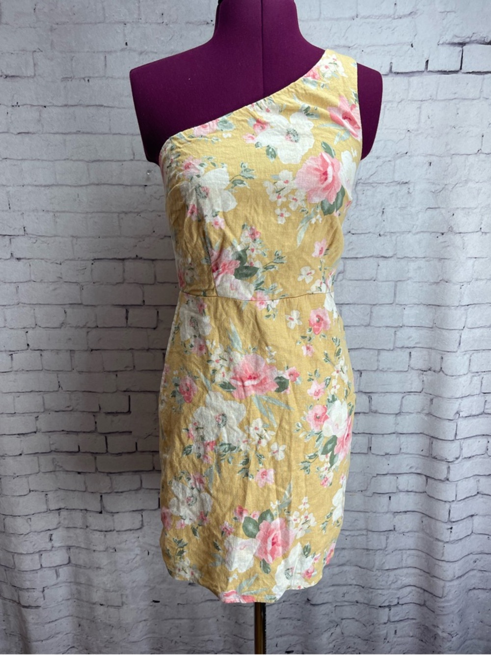 Abercrombie & Fitch size XS one shoulder mini dress yellow floral linen blend